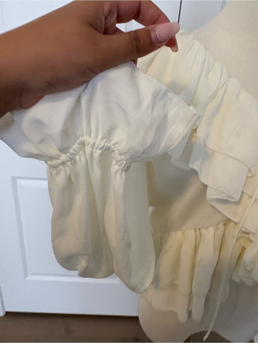 Torn by Ronny Kobo Ivory Ruffle Blouse – Size Large - Picture 5 of 6